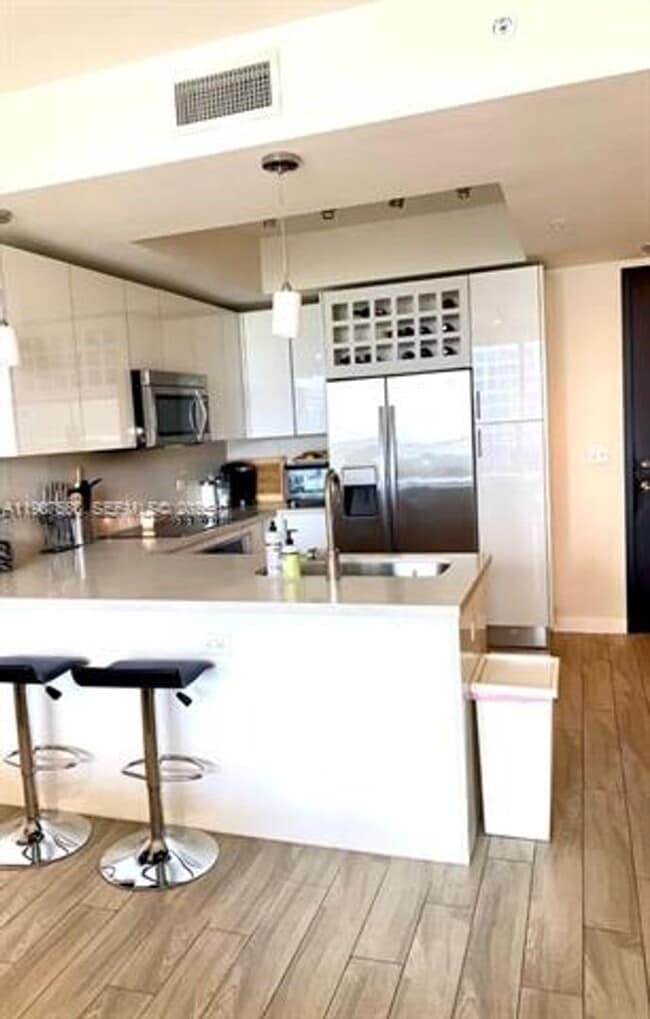 Photo - 999 SW 1st Ave Unit 999 SW 1st Ave 1407