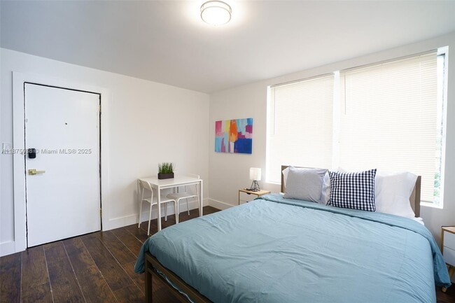 Photo - 444 Ponce de Leon Blvd Unit 7