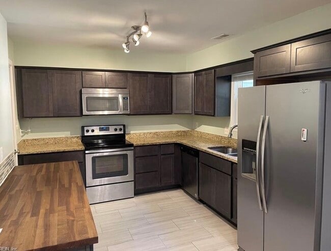 Photo - 1116 Woodcock Ln