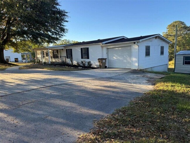 Photo - 4044 Friendship Rd