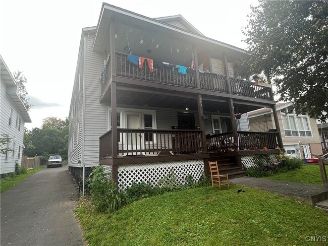Building Photo - 217 W Yates St Rental