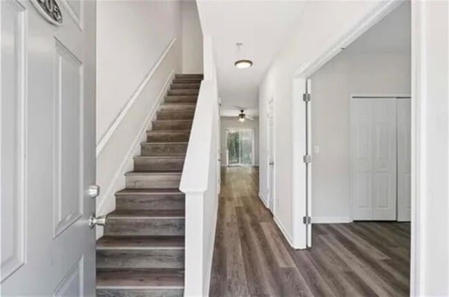 585 McWilliams Rd SE