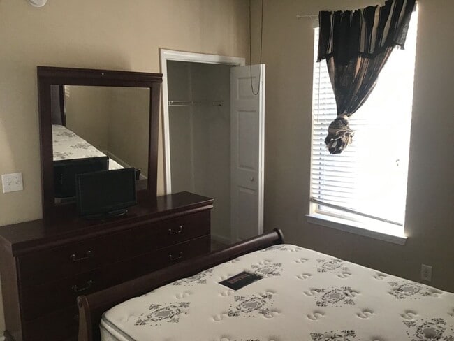 Photo - 2nd Floor Furnished Condo in River Oaks