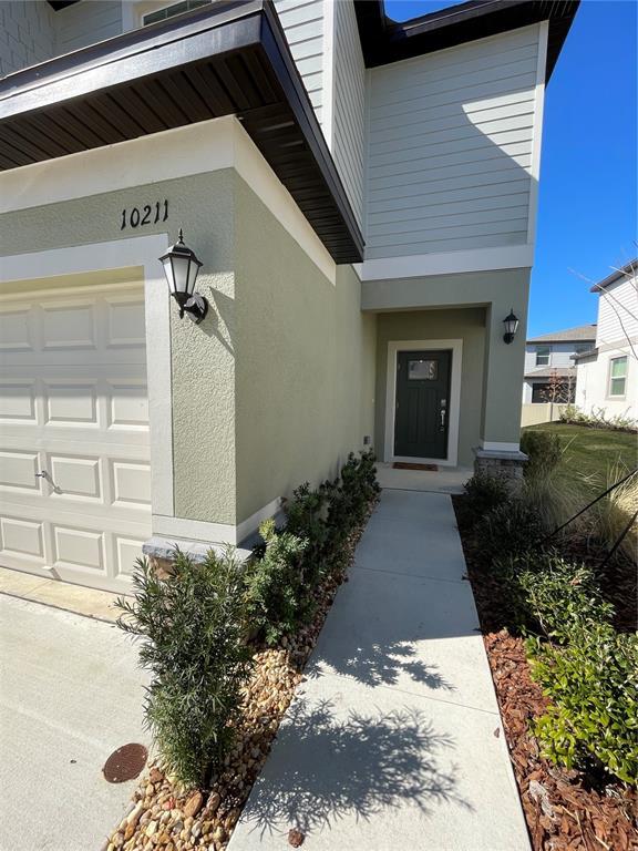 Photo - 10211 Trumpet Honeysuckle Wy