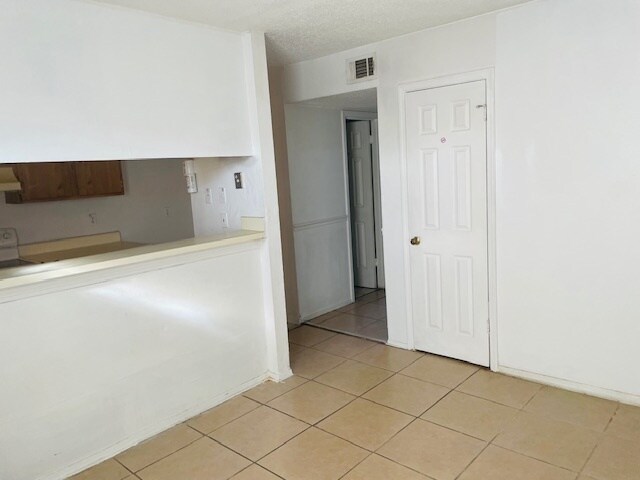 Photo - 1511a Kings Rd