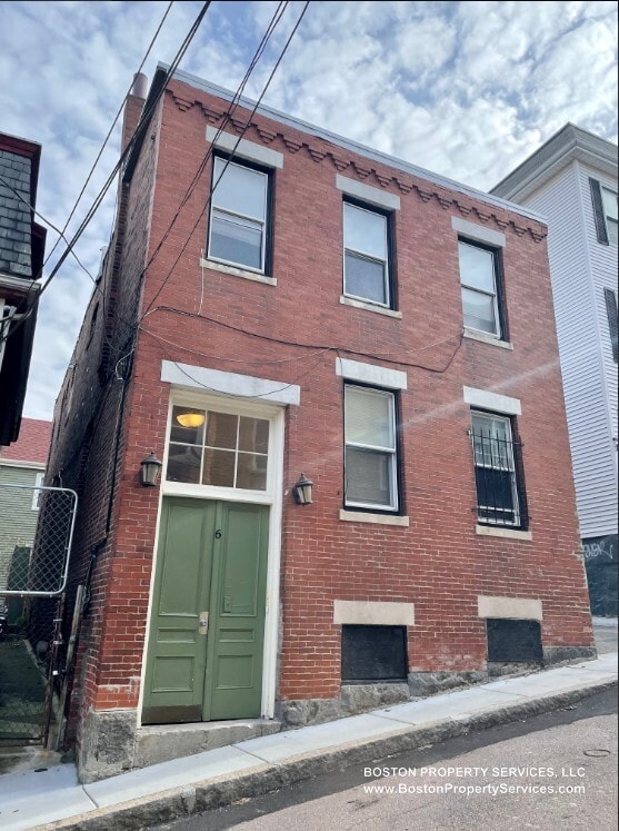 Building Photo - 6 Shepherd Ave Unit 1