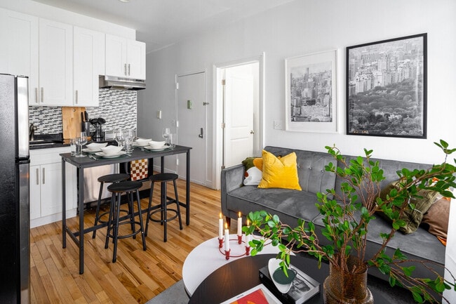Building Photo - 310 W 53rd St Unit SI FL3-ID1359073P