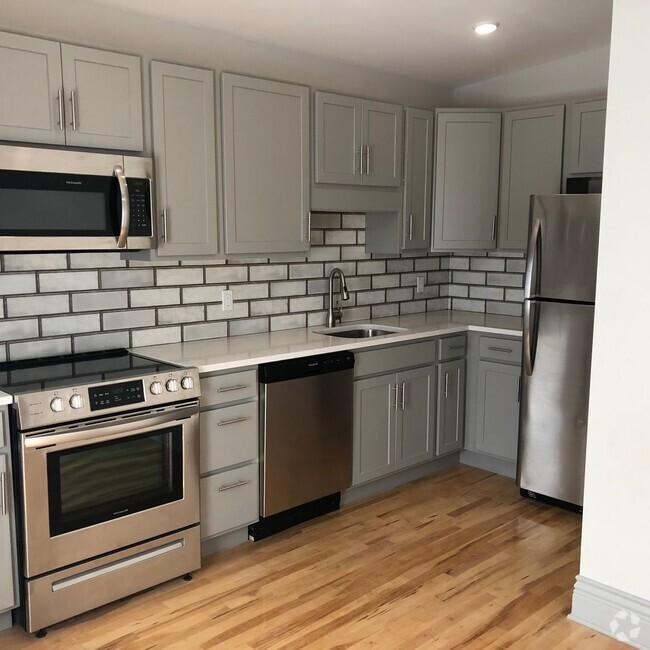Building Photo - Patent Block Unit 204 Rental