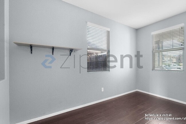 Photo - 7517 Hazelton Way