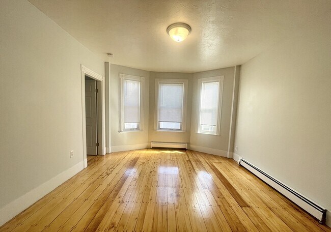 Photo - 22 Howell St Unit 2