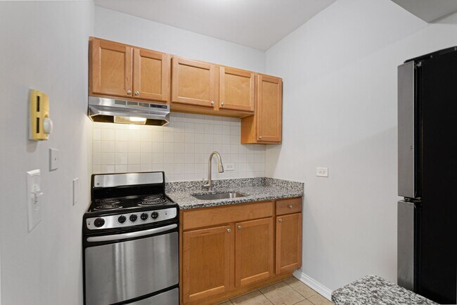 Photo - 1460 W Fargo Ave Unit 301
