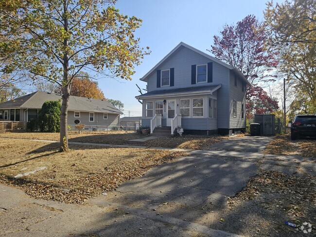 Building Photo - 2439 Logan Ave Rental