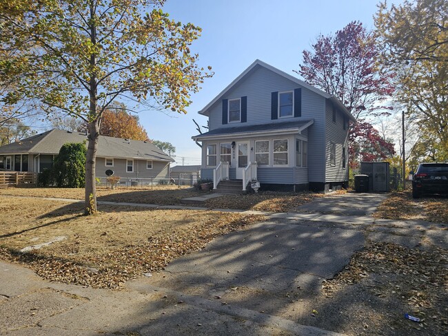 Photo - 2439 Logan Ave Casa