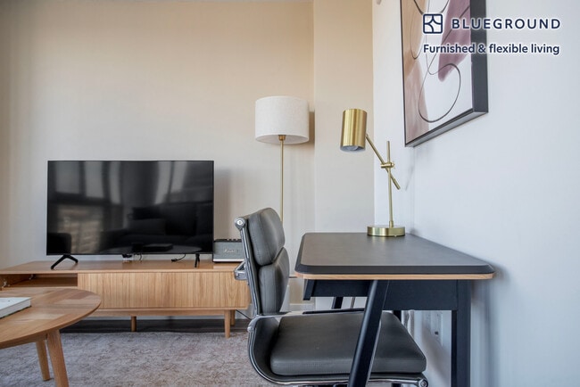 Photo - 1255 22nd St NW Unidad FL8-ID858