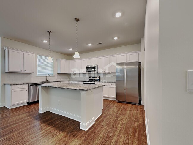 Photo - 119 Everett Park Dr