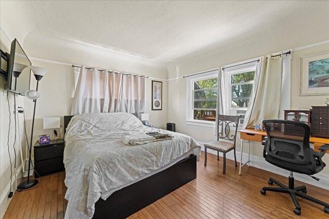 Photo - 1625 Martin Luther King Jr Way Unit 1625