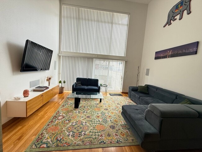 Photo - Charming Loft - 2 bed/ 2.5 bath in prime downtown San Diego!
