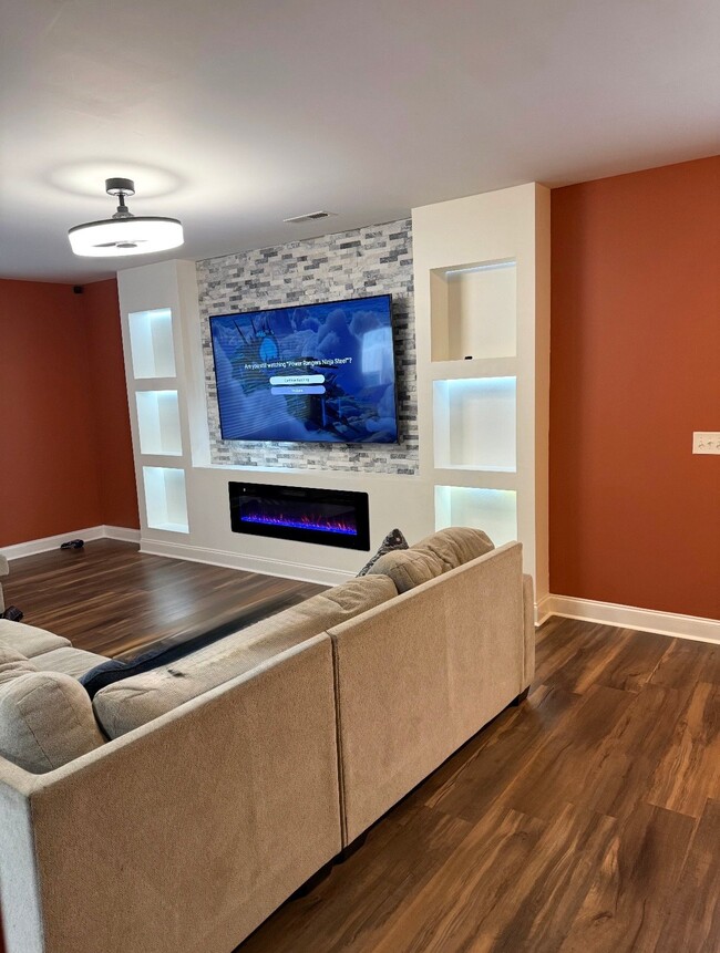 Photo - 7532 Spring Spruce Ln