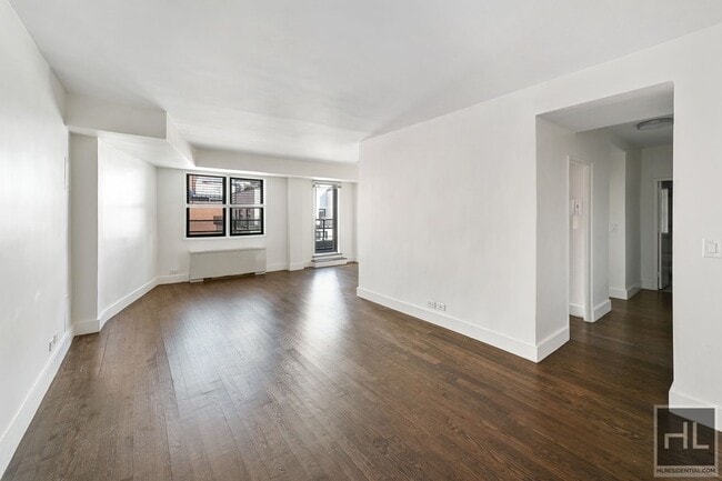 Photo - EAST 63 STREET Unit PHAOO