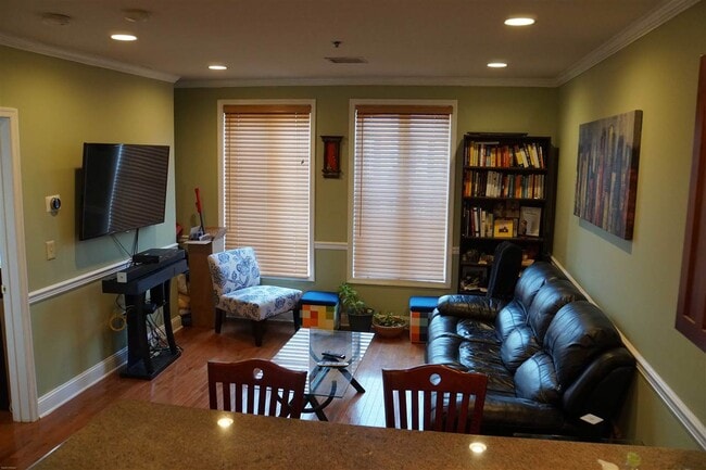 Photo - 725 Jefferson St Unidad 45