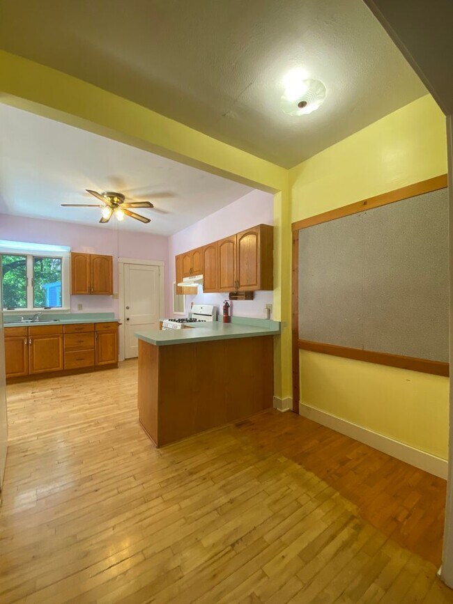 Photo - 304 W Cleveland Ave Unit Apt A