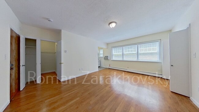 Photo - 2018 Commonwealth Ave Unit 3