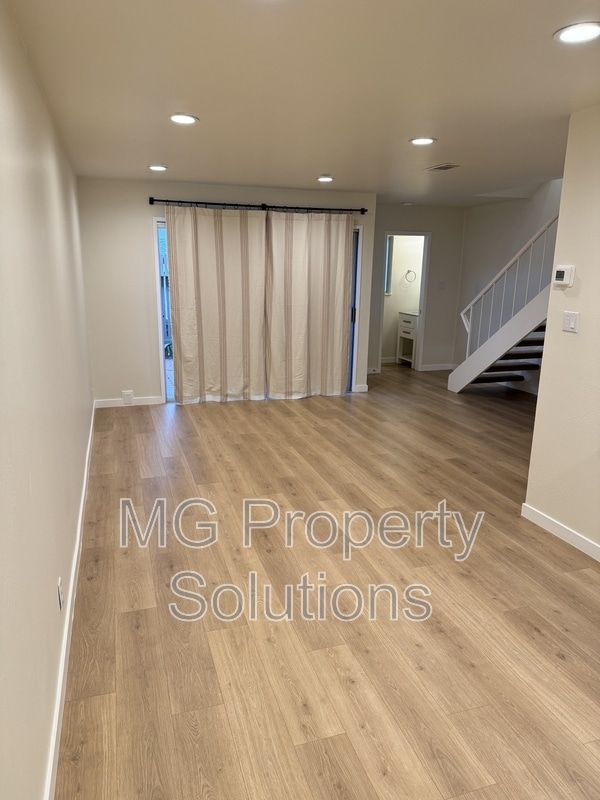 Photo - 55 Roundtree Blvd