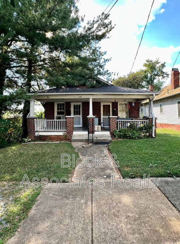 Photo - 120 S Poplar St