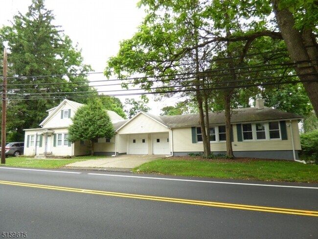 Photo - 366 Black Oak Ridge Rd House