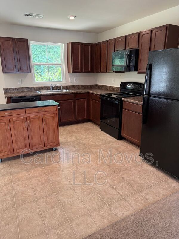 Photo - 126 Fernside Ct