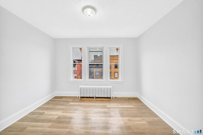 Photo - 1040 Capitol Ave