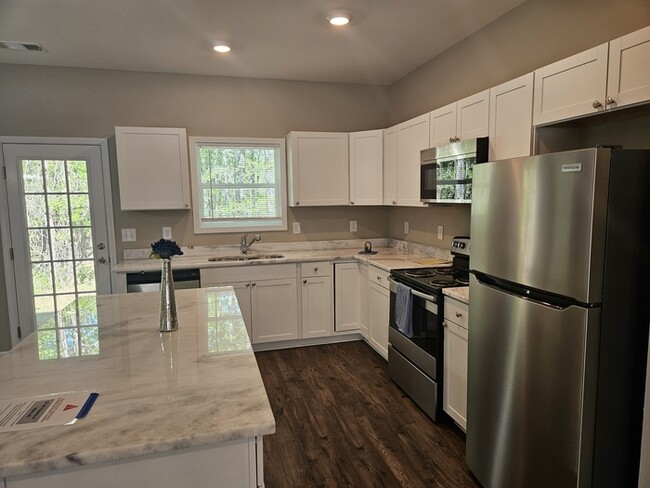 Photo - 166 Venture Way