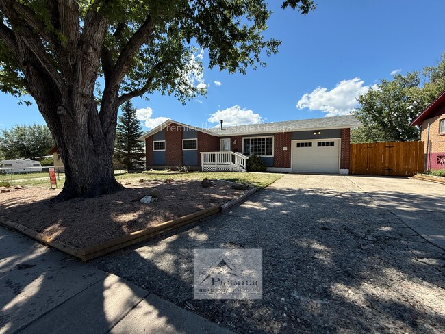 Photo - 104 Fordham St