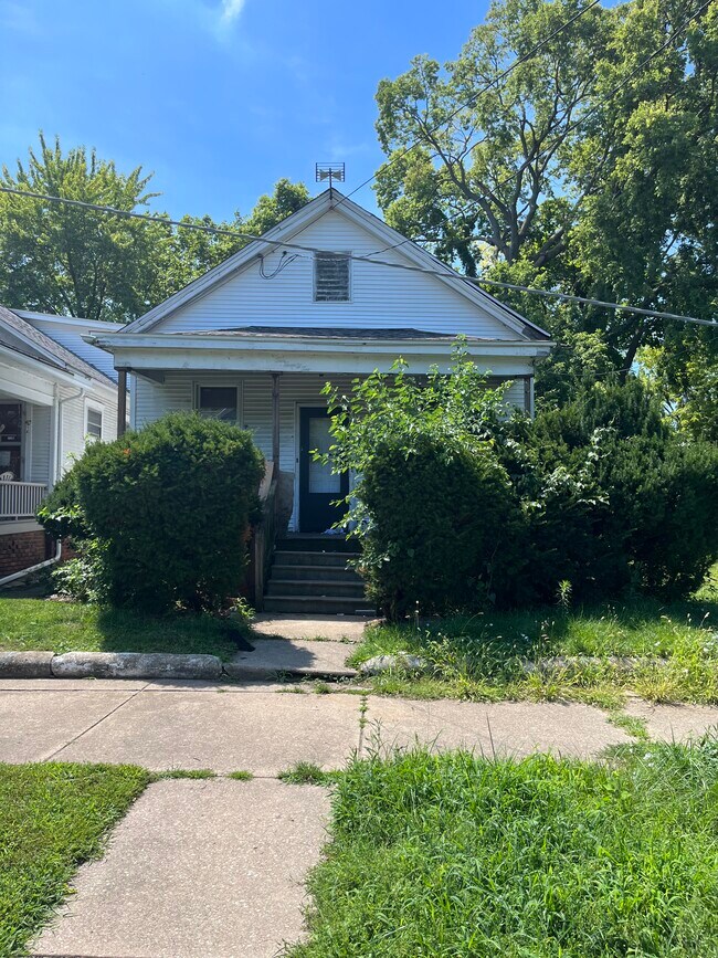 1022 West Adrian G. Hinton Avenue Rental For Rent in Peoria, IL