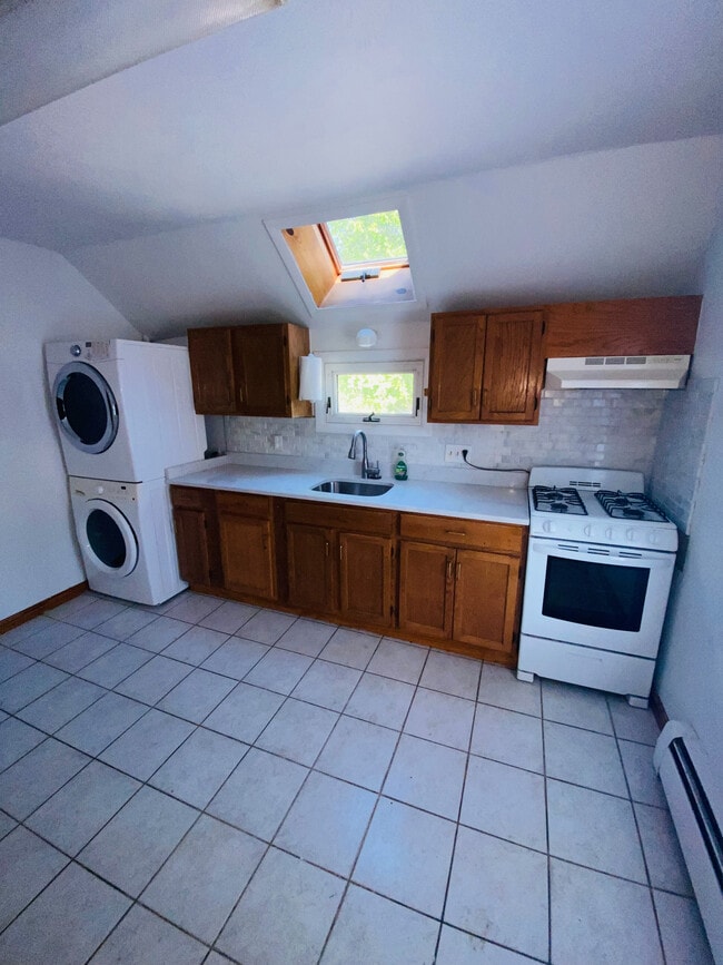 Photo - 25 Lakeside Ave Unit 3