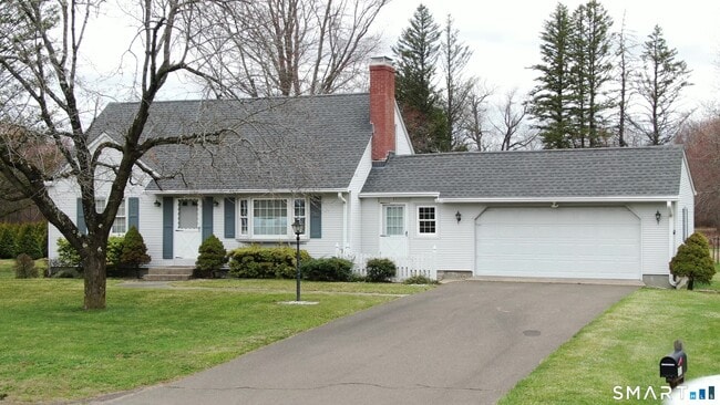 Building Photo - 135 Moody Rd