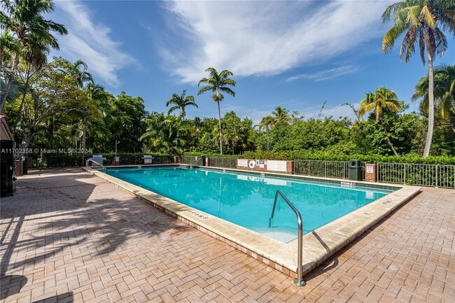Photo - 101 Crandon Blvd Unit 367