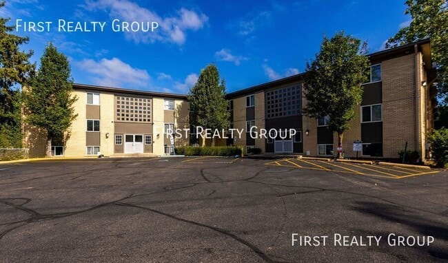 Photo - 5600 N Main St Unidad #302