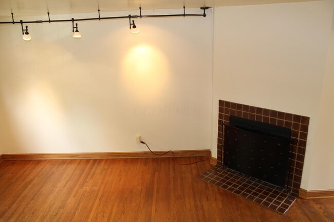 Photo - 1784 Kings Ct Unit D