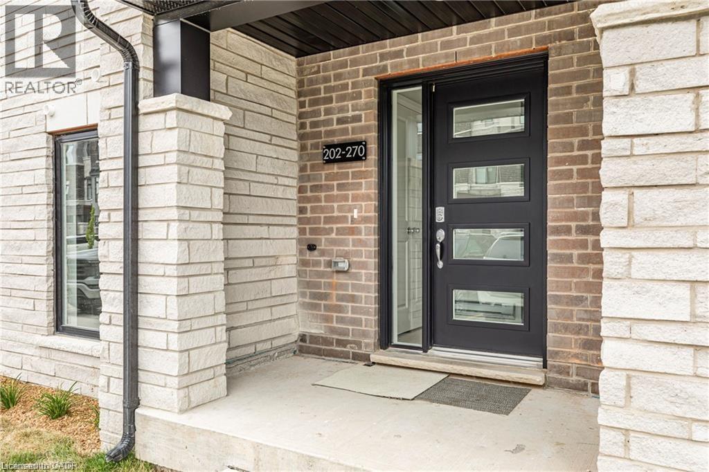 Photo - 270 Equestrian Way