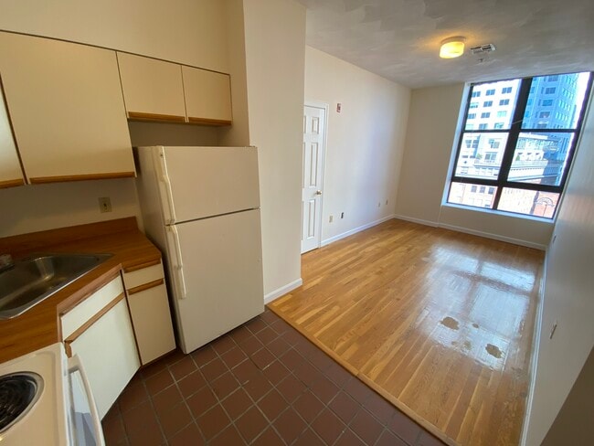 Photo - 83 Essex St