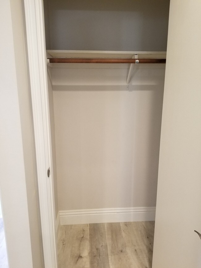 Photo - 1117 S Swall Dr Unidad Top