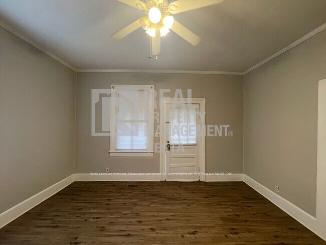 Photo - 110 W Ridge Cir