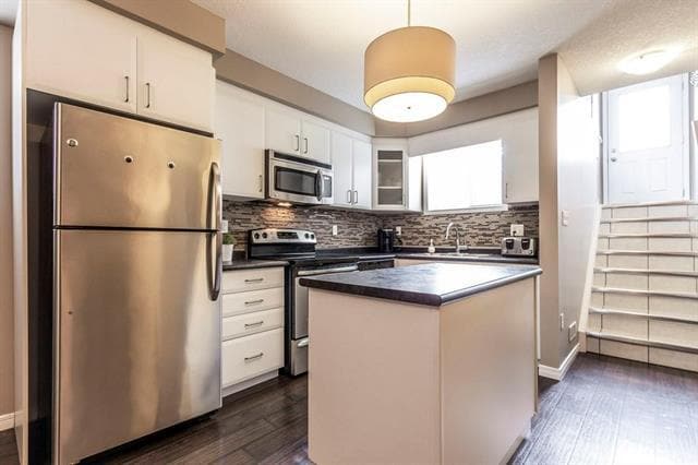 Photo - 1941 Ottawa St S