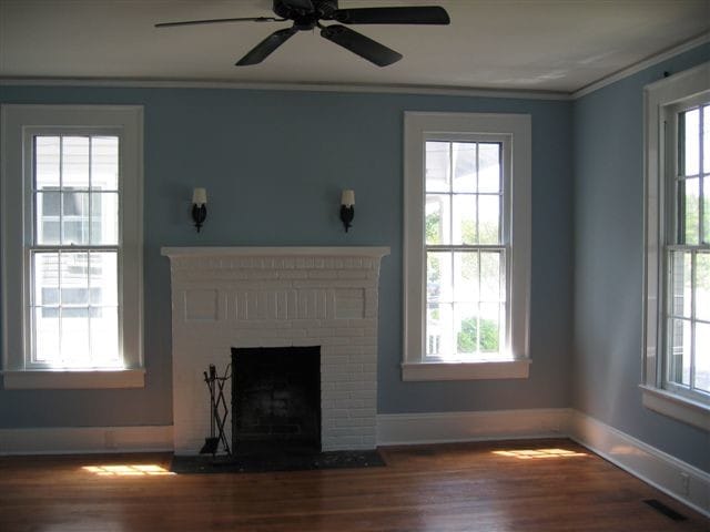 Photo - 208 E Franklin St