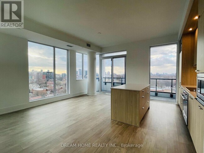 Photo - 115 Denison Ave Unité 1005