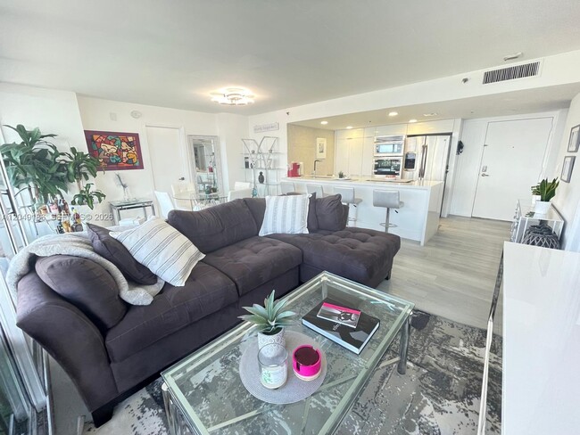 Photo - 7601 E Treasure Dr Unit 1017