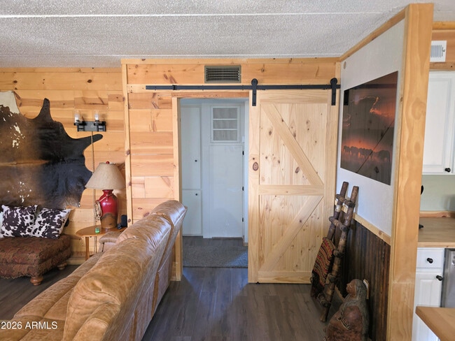 90 W Yavapai St Unit 8