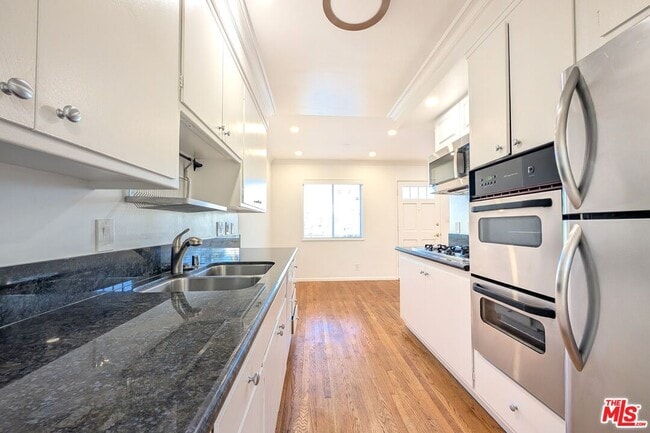 224 Bicknell Ave Unidad C