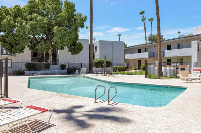 Building Photo - 2-bedroom, 2-bathroom in Scottsdale, AZ. Rental